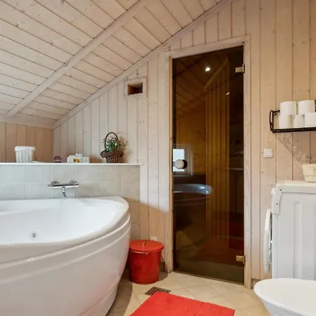 Feriehus Hane - 150m From The Sea By Interhome