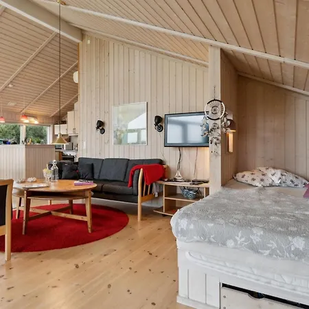 Hane - 150m From The Sea By Interhome